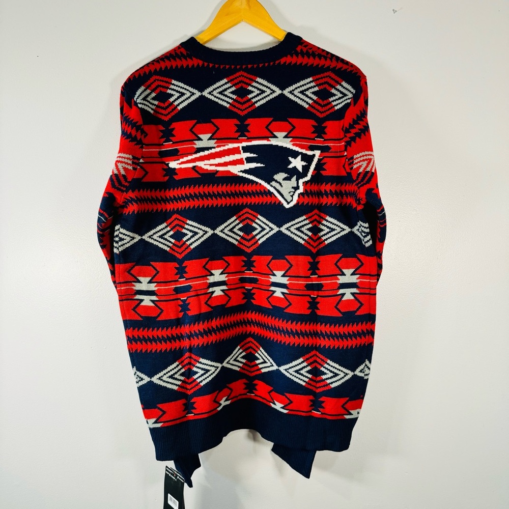 NWT NFL Patriots Aztec Geometric Knit Sweater Acrylic Navy Red M - Picture 6 of 6